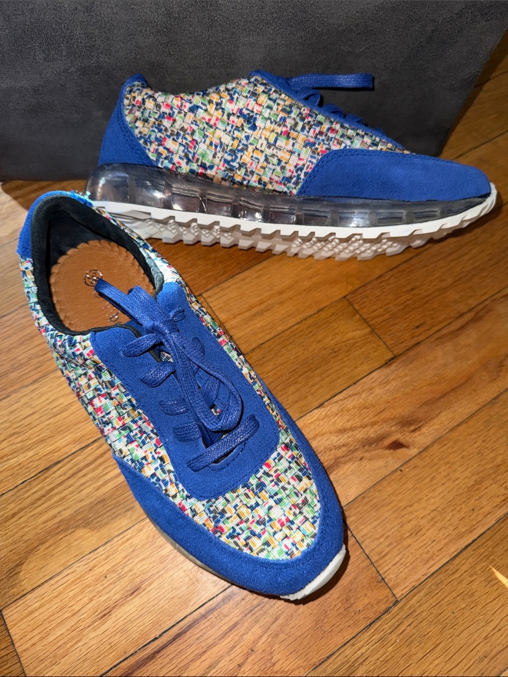 Bernie Mev New York women’s size 38. Never worn no tags